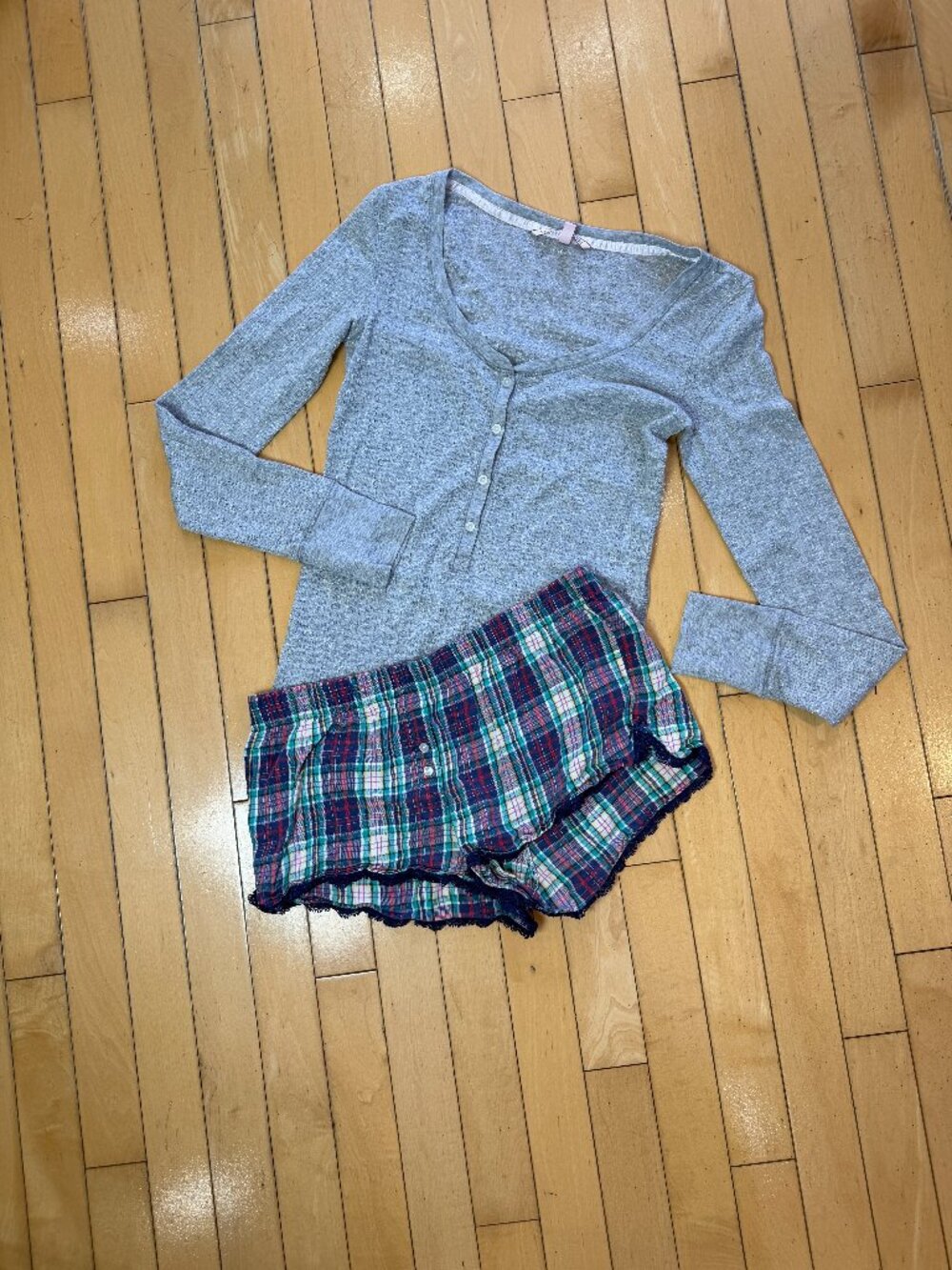 Victoria's Secret Pj Pajama Set Long Sleeve Thermal & Flannel Shorts Size XS